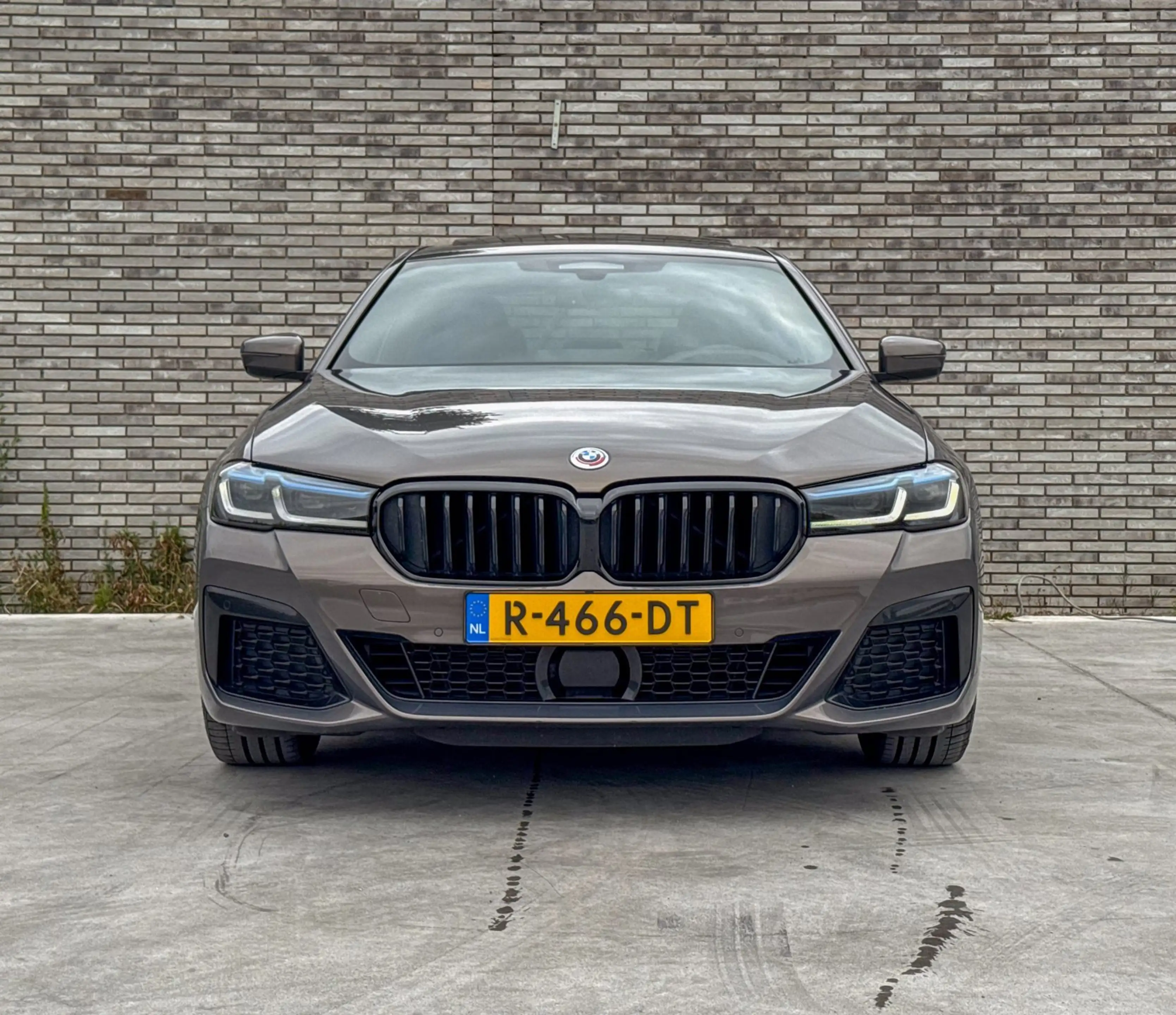 BMW 545 5-serie 545e xDrive * INIVIDUAL * HUD * ACHTER AS — photo 3