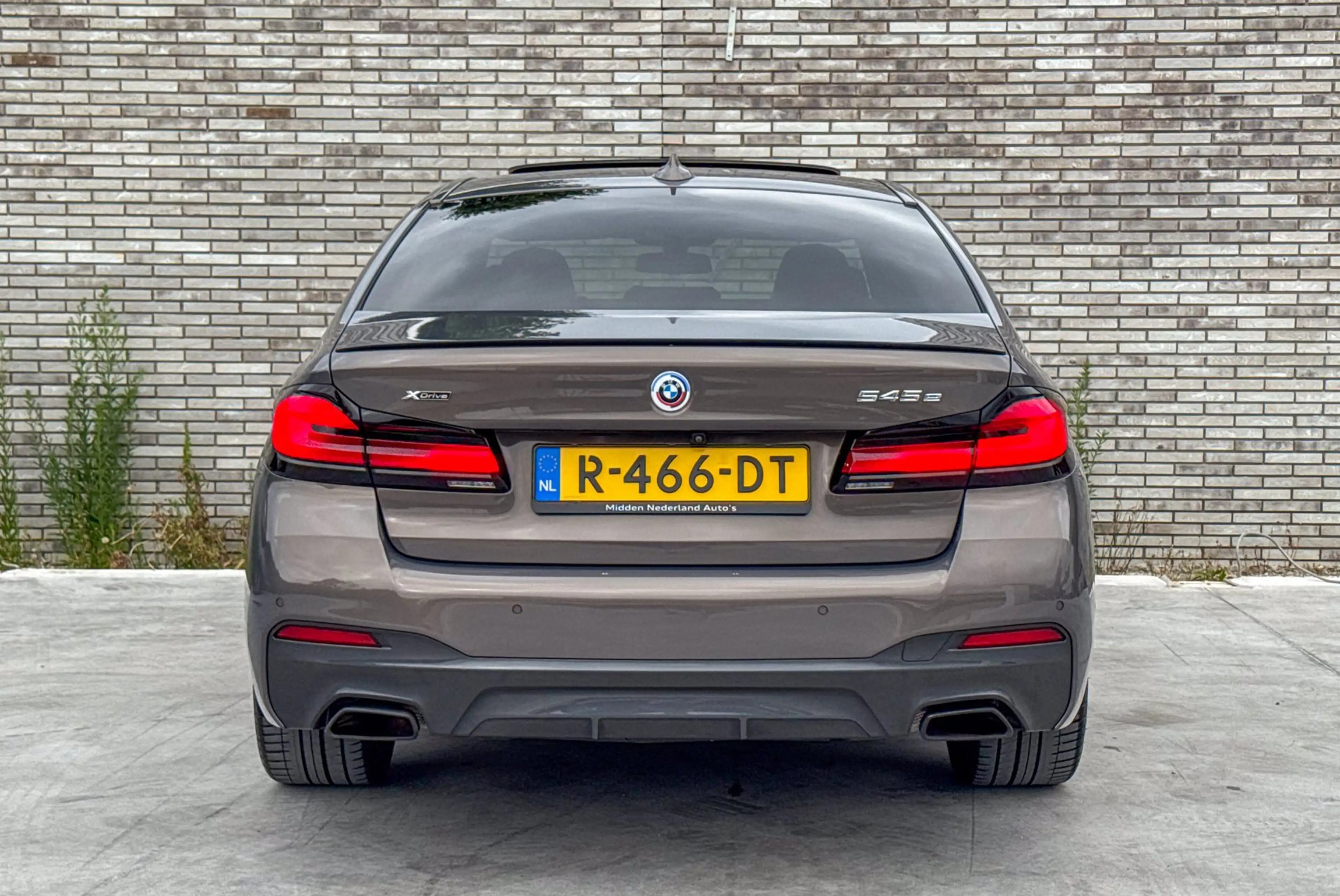 BMW 545 5-serie 545e xDrive * INIVIDUAL * HUD * ACHTER AS — photo 15