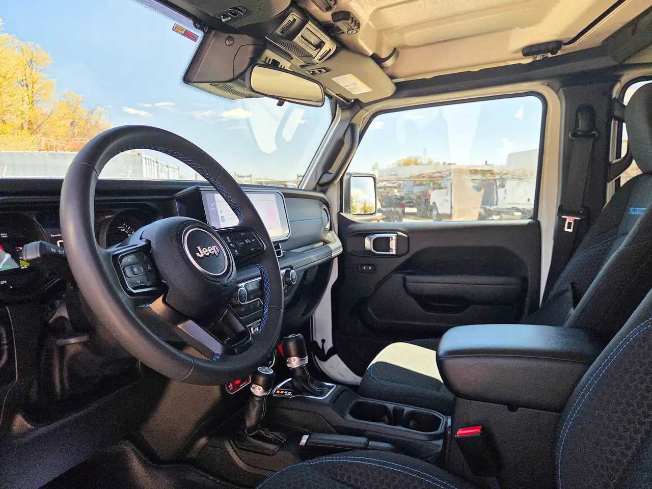 Jeep Wrangler снимка Jeep Wrangler