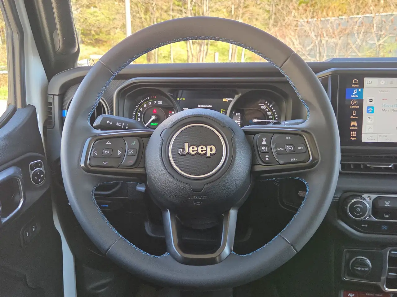Jeep Wrangler снимка Jeep Wrangler