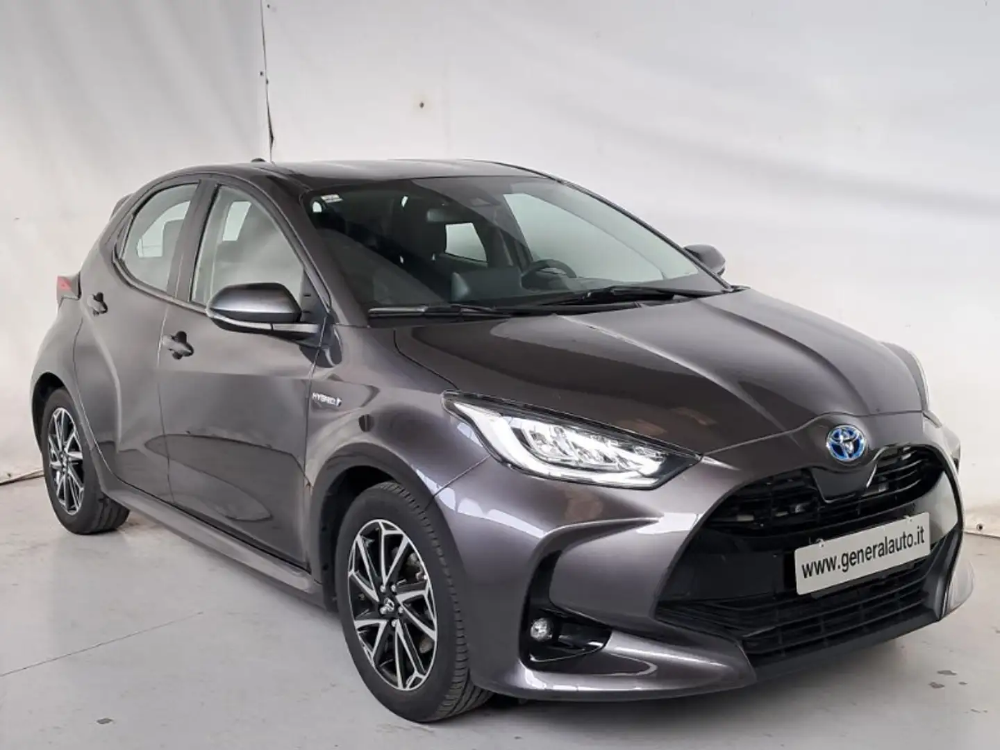 Toyota Yaris 1.5 Hybrid 5p. Trend Grigio - 2