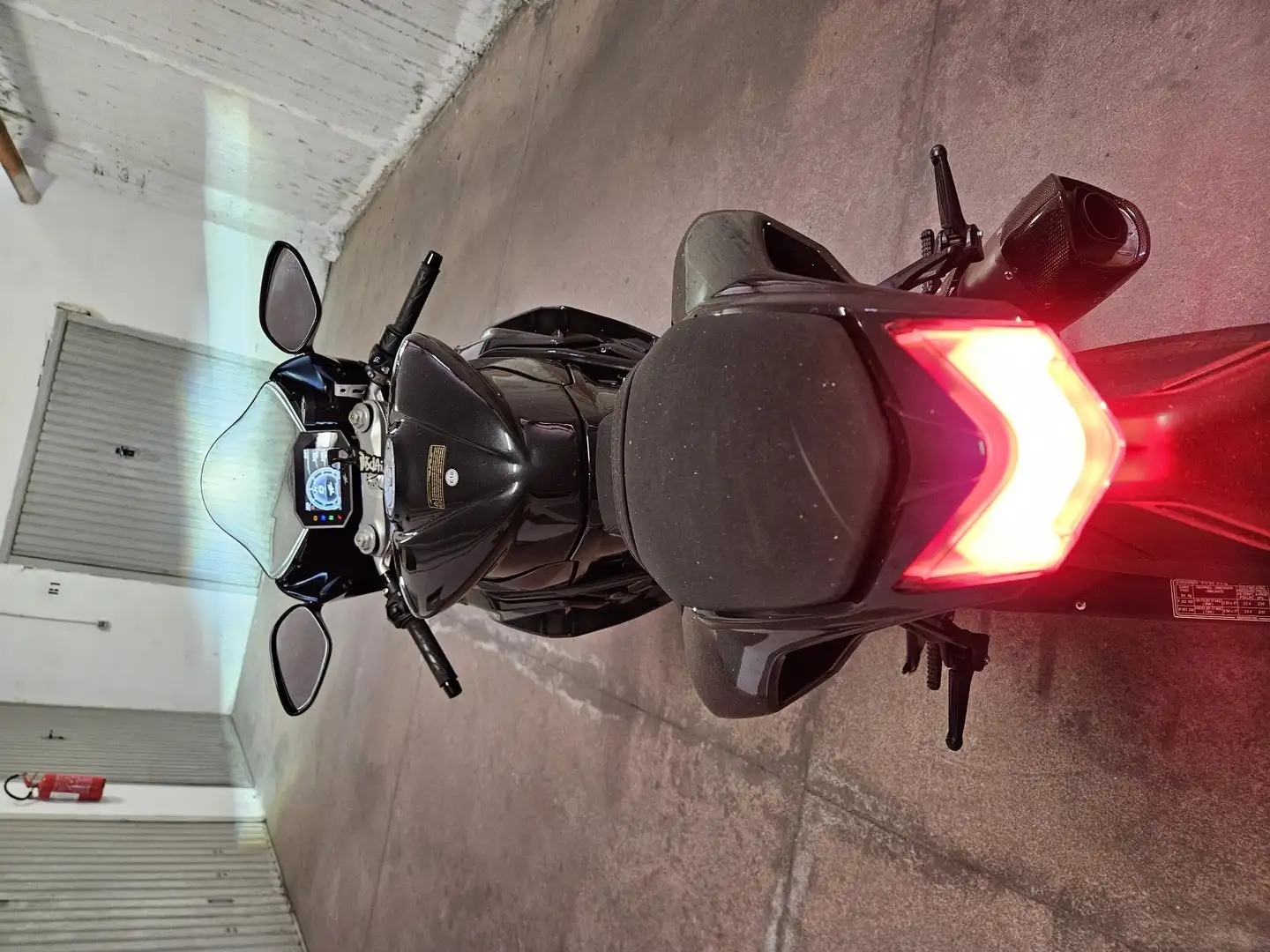 MV Agusta F3 RR 800 Negro - 2