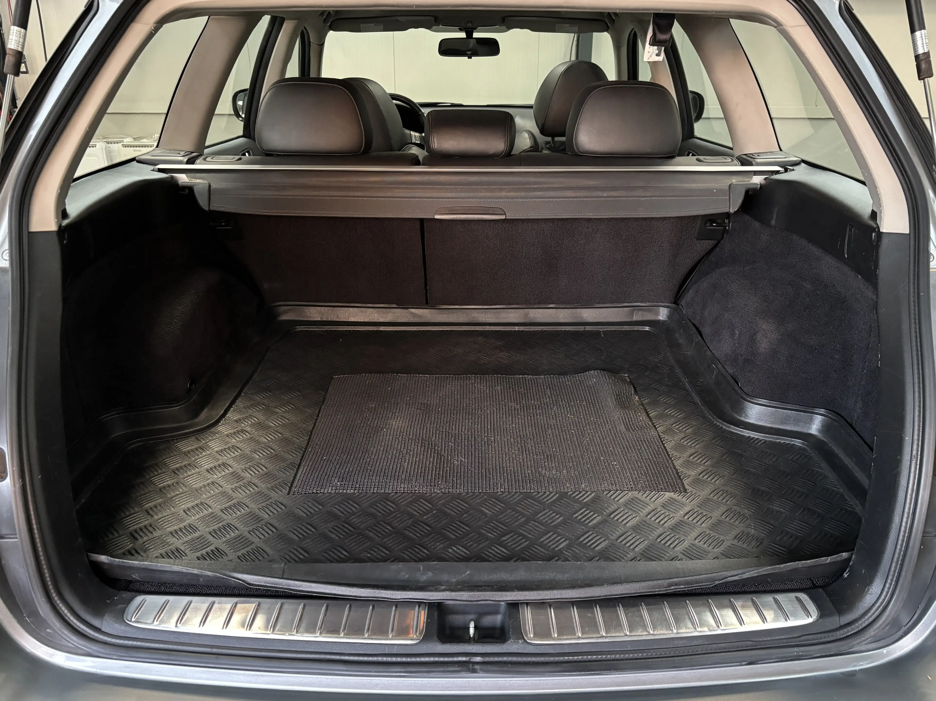 Subaru Legacy Touring Wagon 3.0R Spec.B Executive Automaat! 4x4! — photo 48