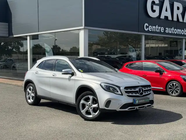 Mercedes-Benz Sonstige
