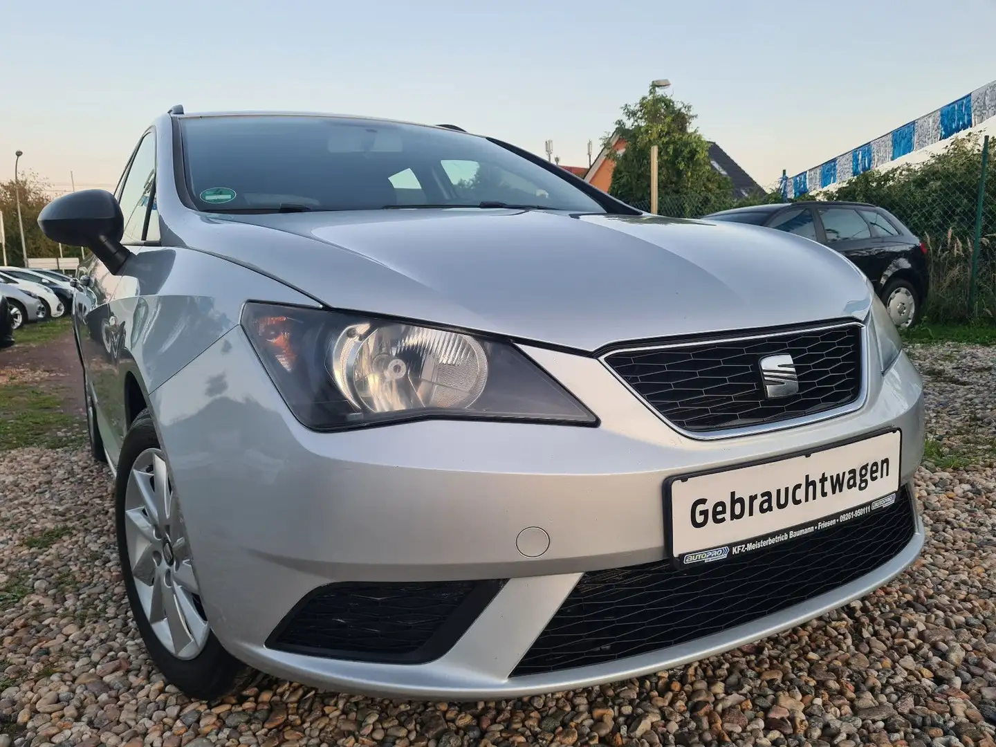 SEAT Ibiza ST 1.4 16V Reference Silber - 1