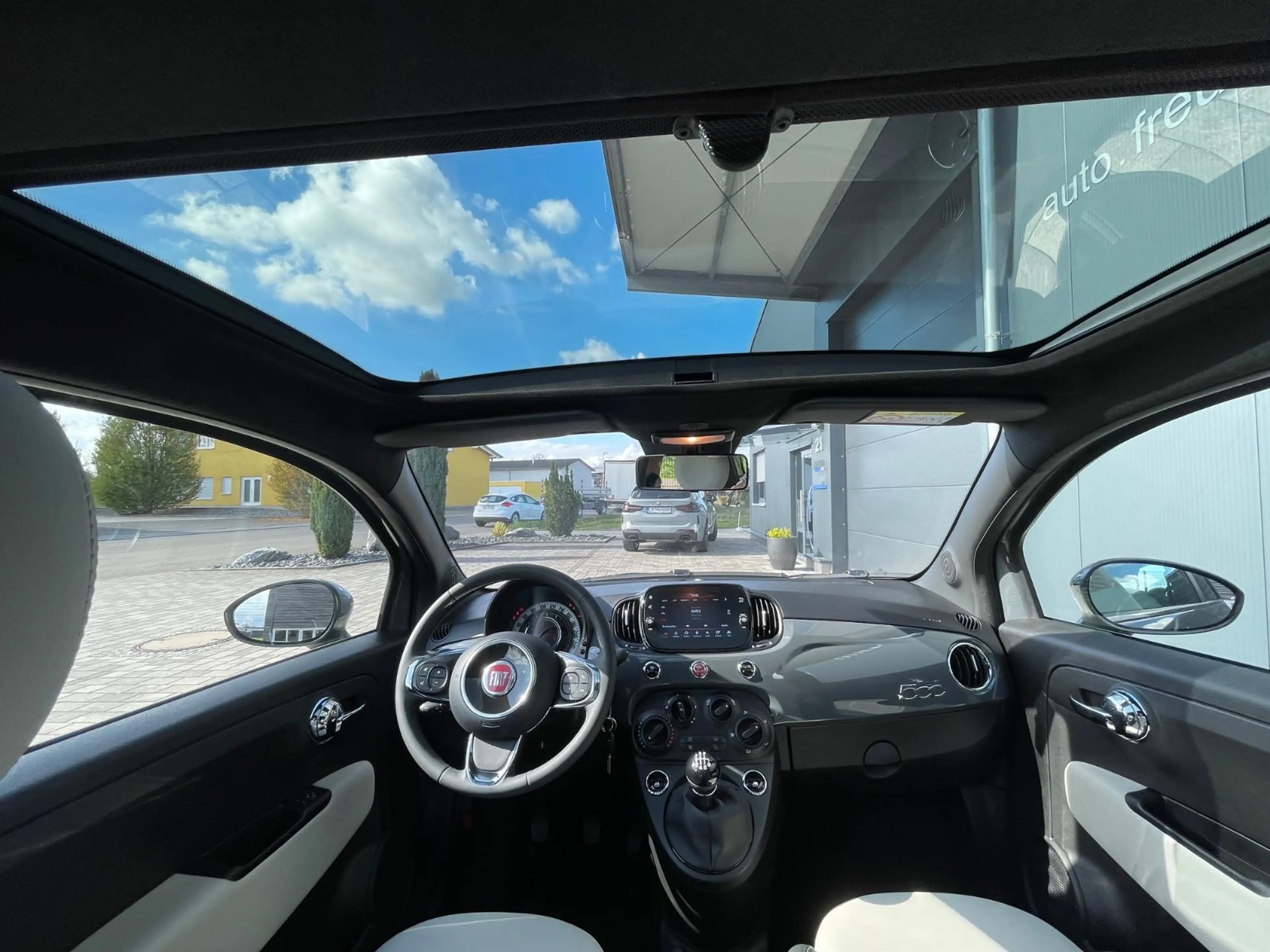 Fiat 500 DolceVita/Klima/Panorama/PDC/Alu — photo 15