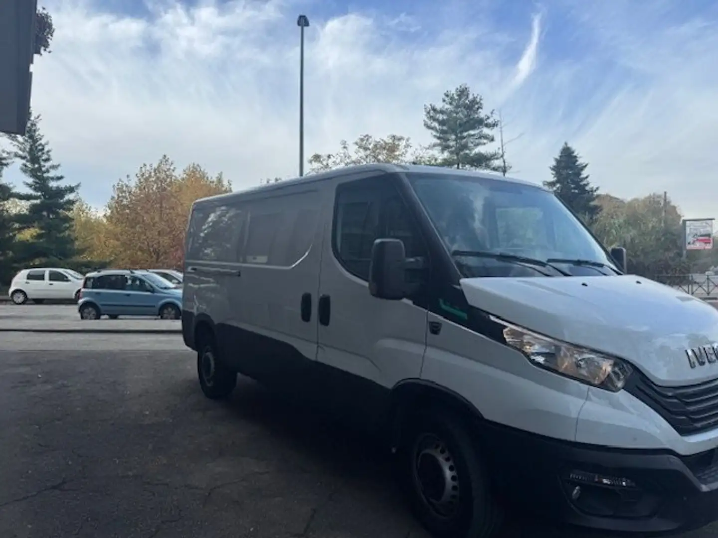Iveco Daily coibentato benzina metano 2022 euro 6e Bianco - 2