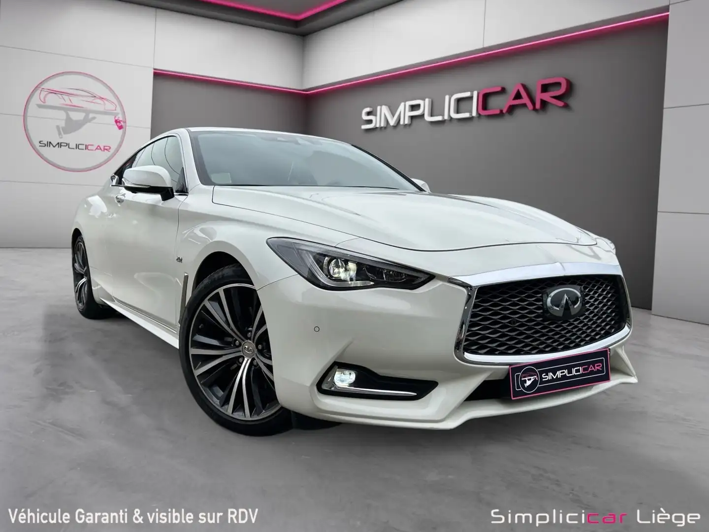 Infiniti Q60 Q60 2.0 Turbo Sport Tech Weiß - 1