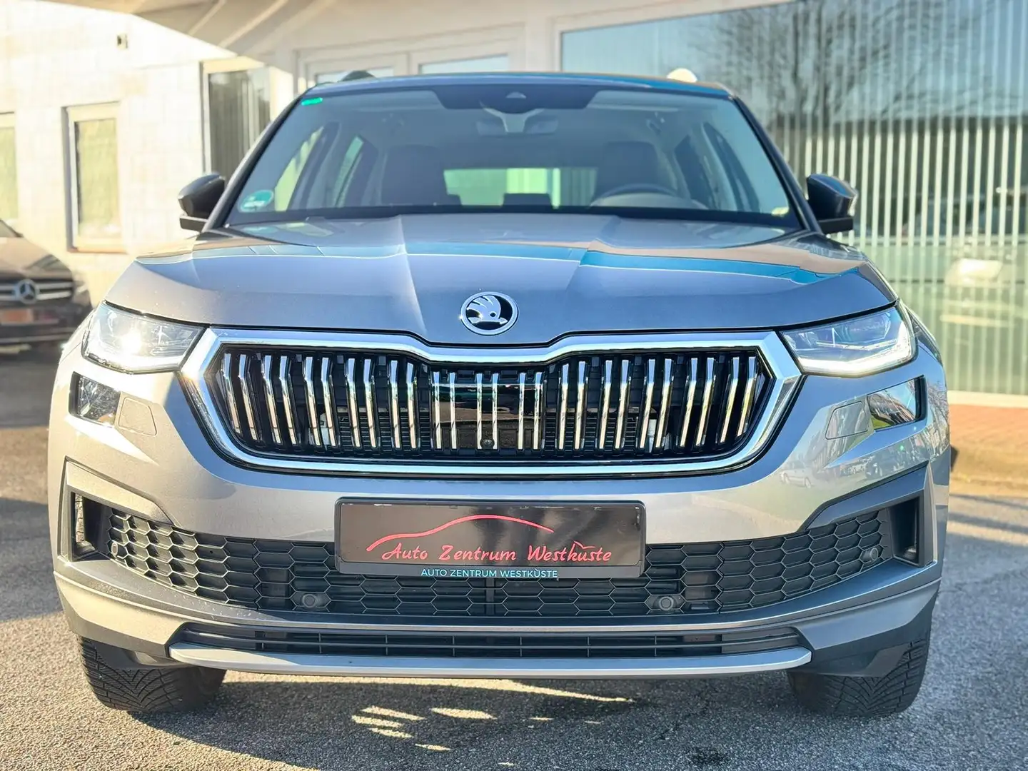Skoda Kodiaq 1.5 TSI DSG Style ACT Kamera Navi Grau - 2