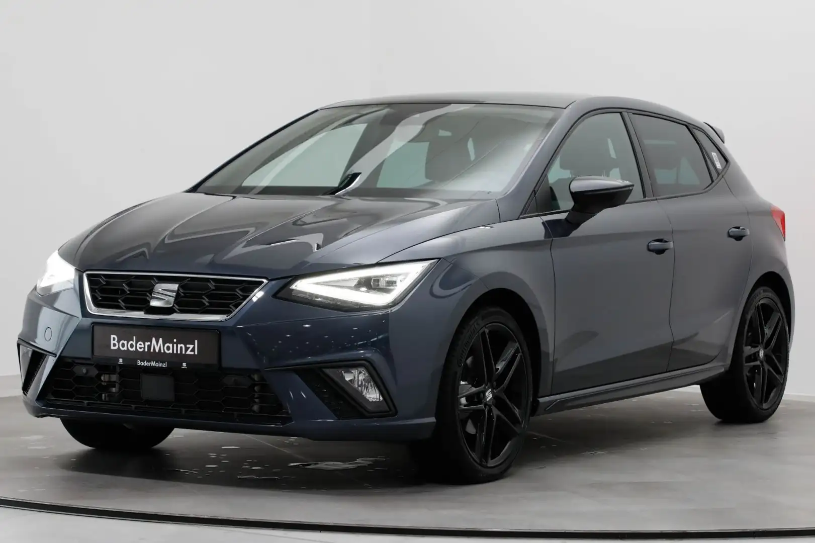 SEAT Ibiza 1.5 TSI DSG FR Black Pano ACC Kamera Beats Grau - 2