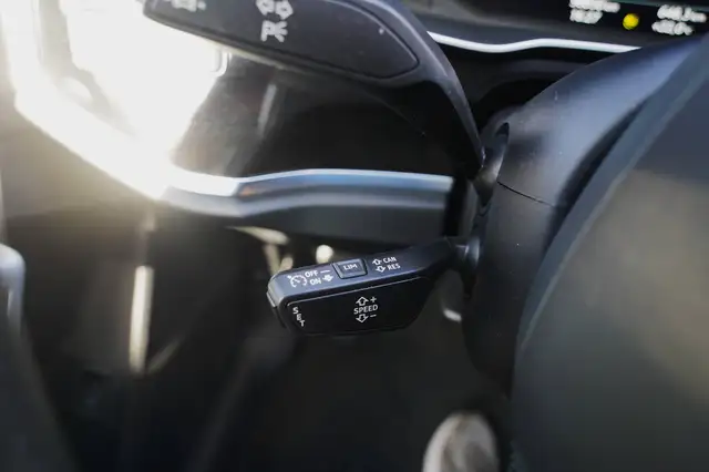 Audi Q3 view 16