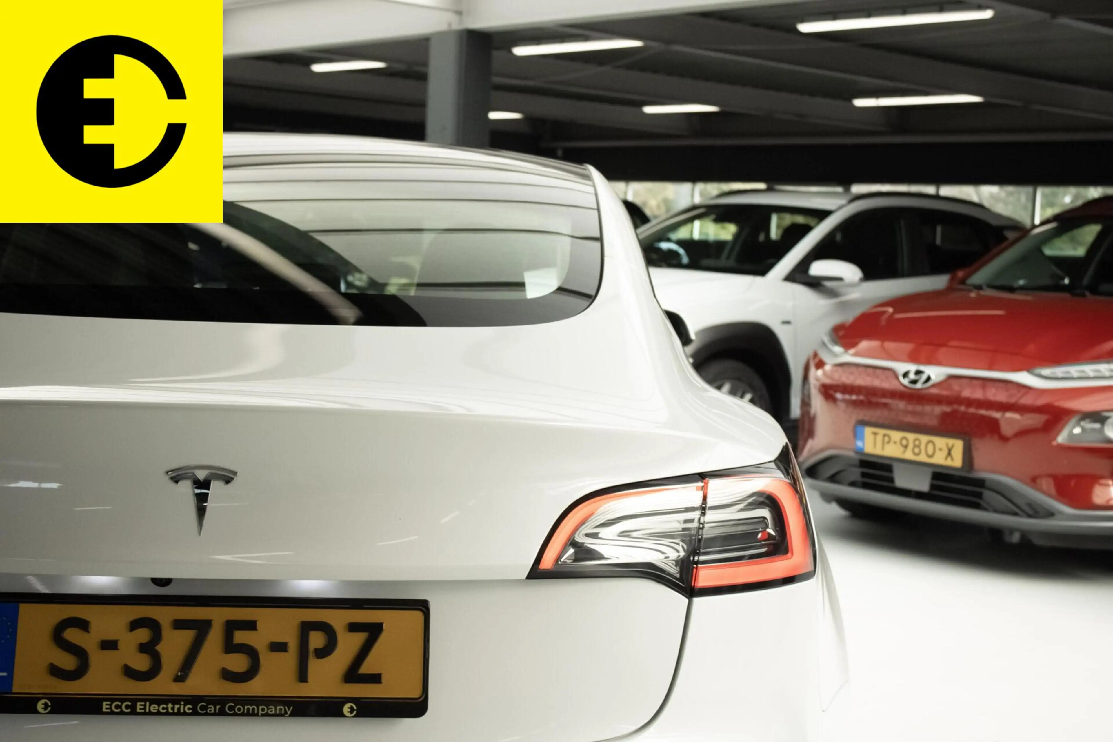 Tesla Model 3 Standard RWD Plus 60 kWh| 93,8% SOH | Stoelverwarm — photo 13