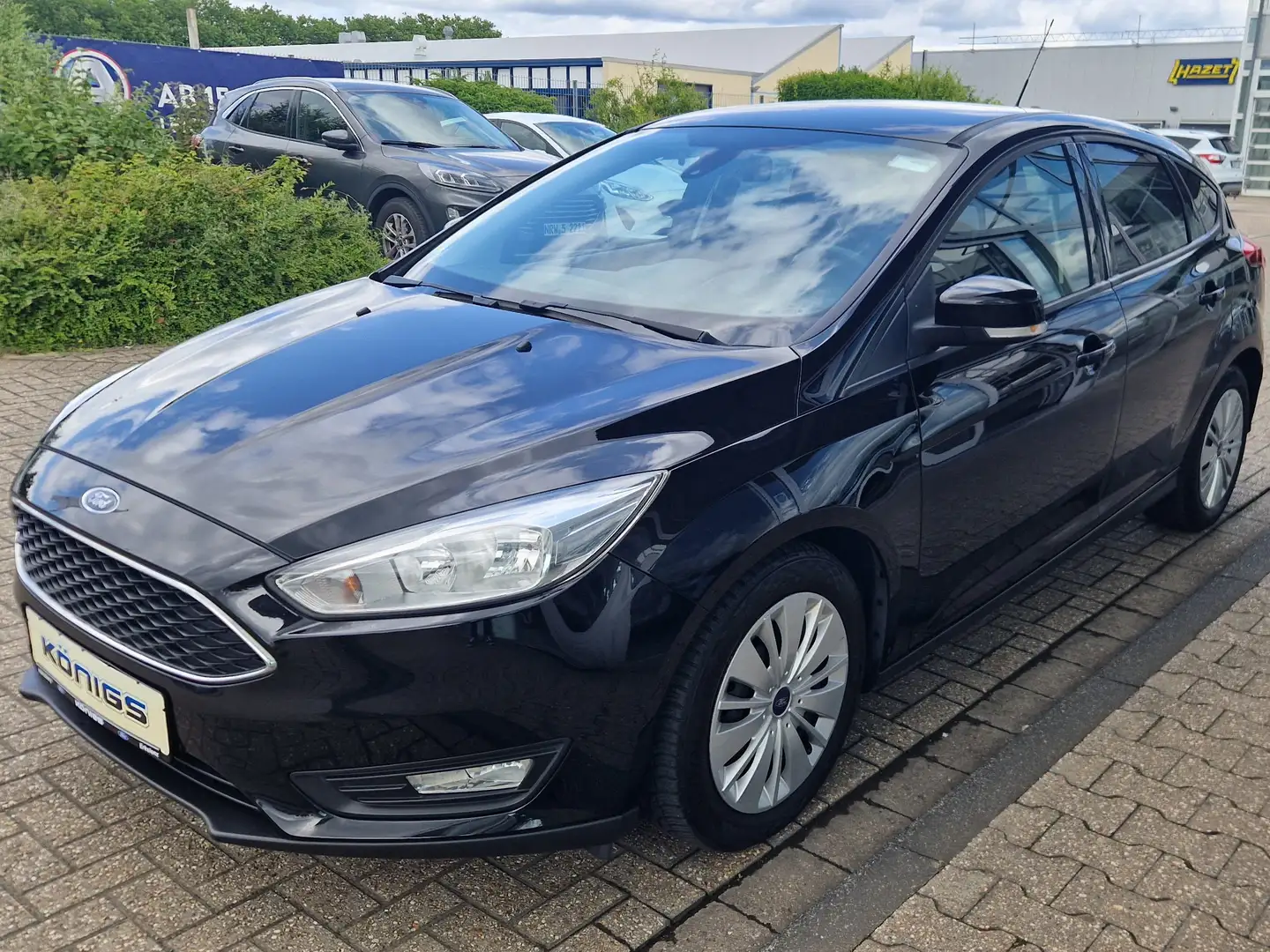 Ford Focus Business Zwart - 1