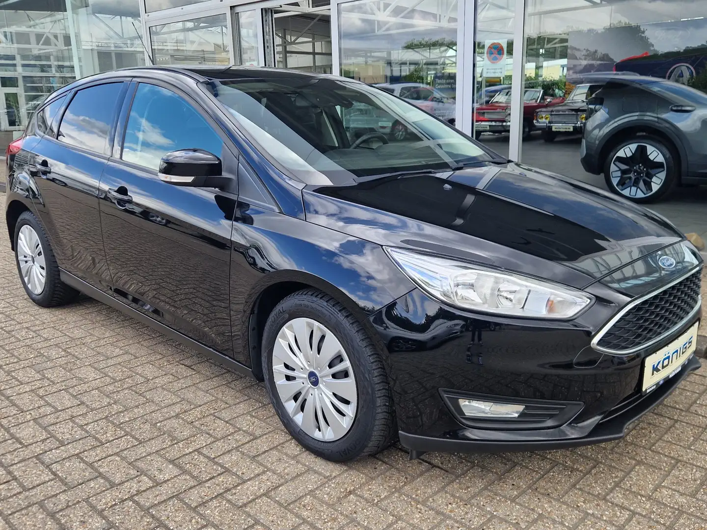 Ford Focus Business Zwart - 2