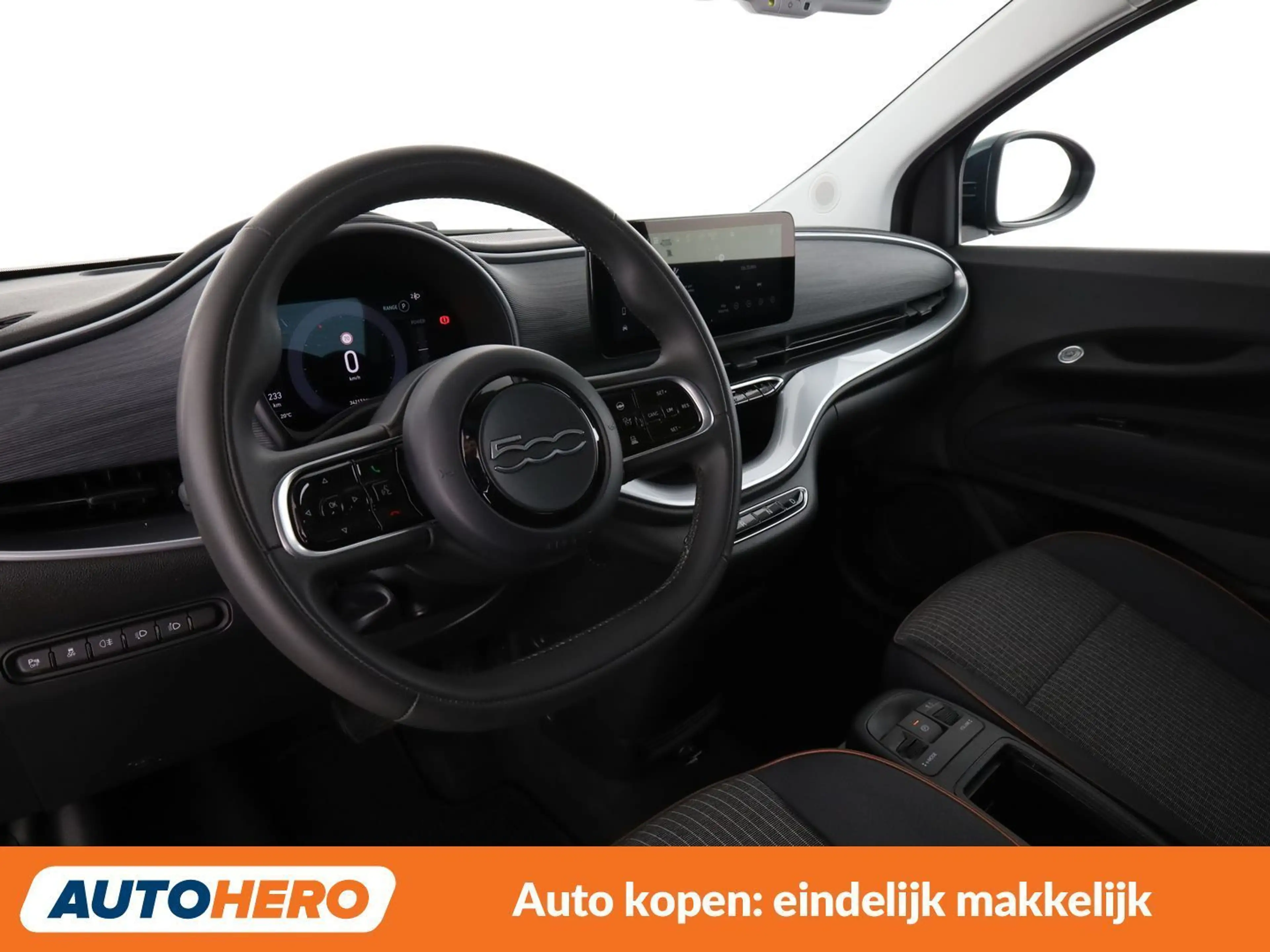 Fiat 500e electric drive 87 kW 3+1 Icon — photo 11