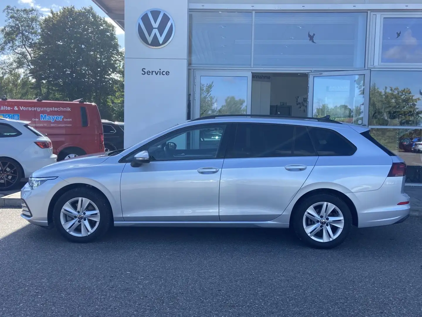 Volkswagen Golf Variant 2.0 TDI DSG Life SPORTSITZE+NAVI+ST Silber - 2