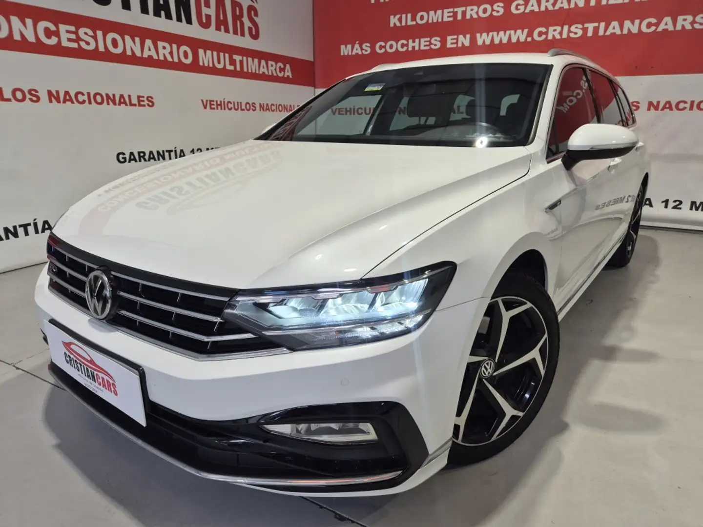 Volkswagen Passat Familiar Automático de 5 Puertas Bianco - 2