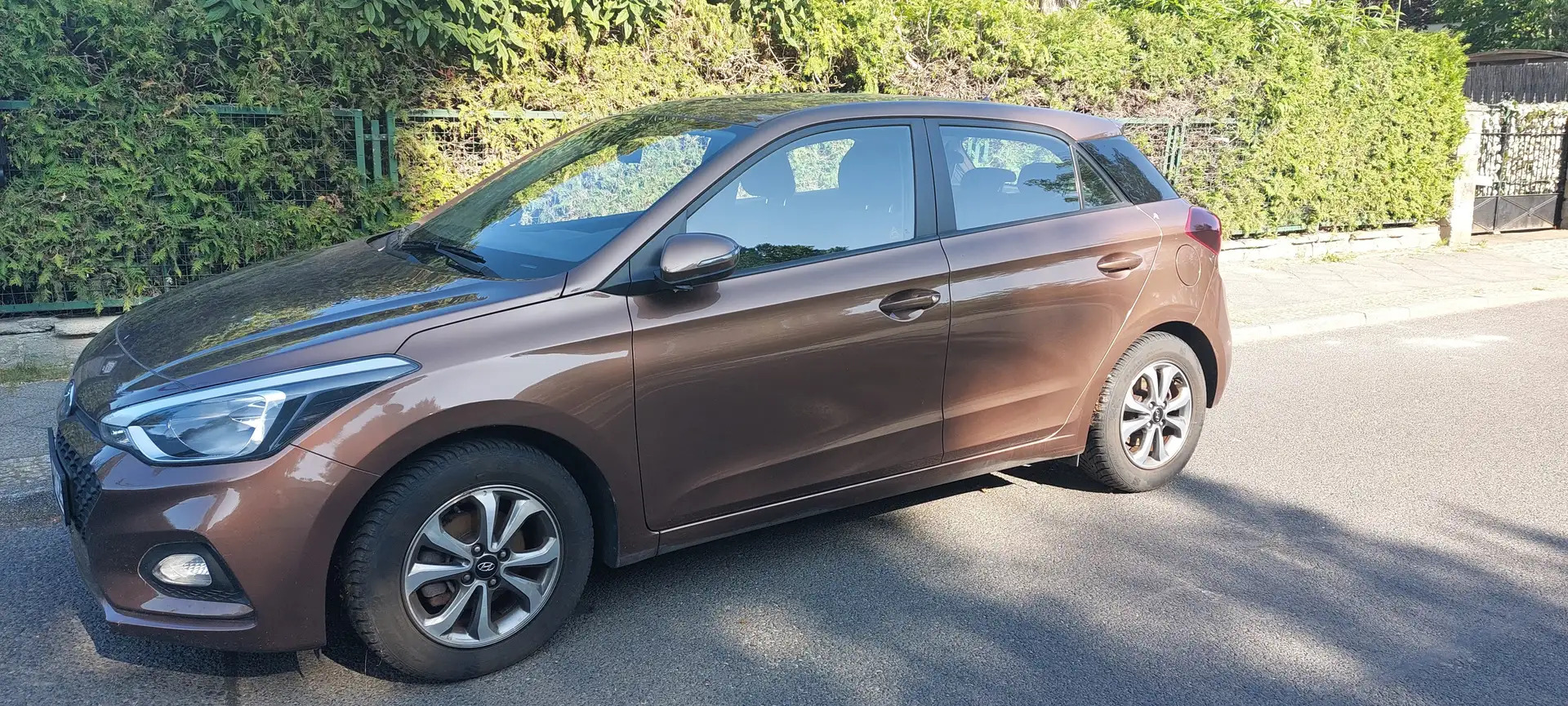 Hyundai i20 1.2 Classic Braun - 2