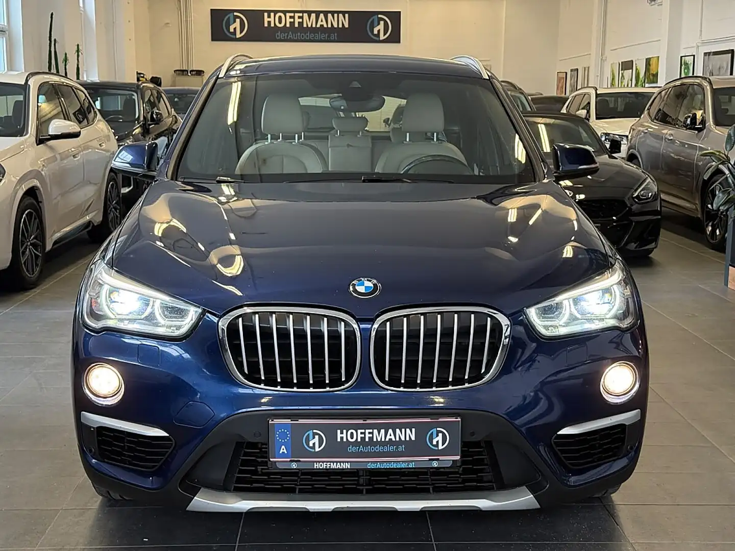 BMW X1 xDrive 20d Aut. Blau - 2