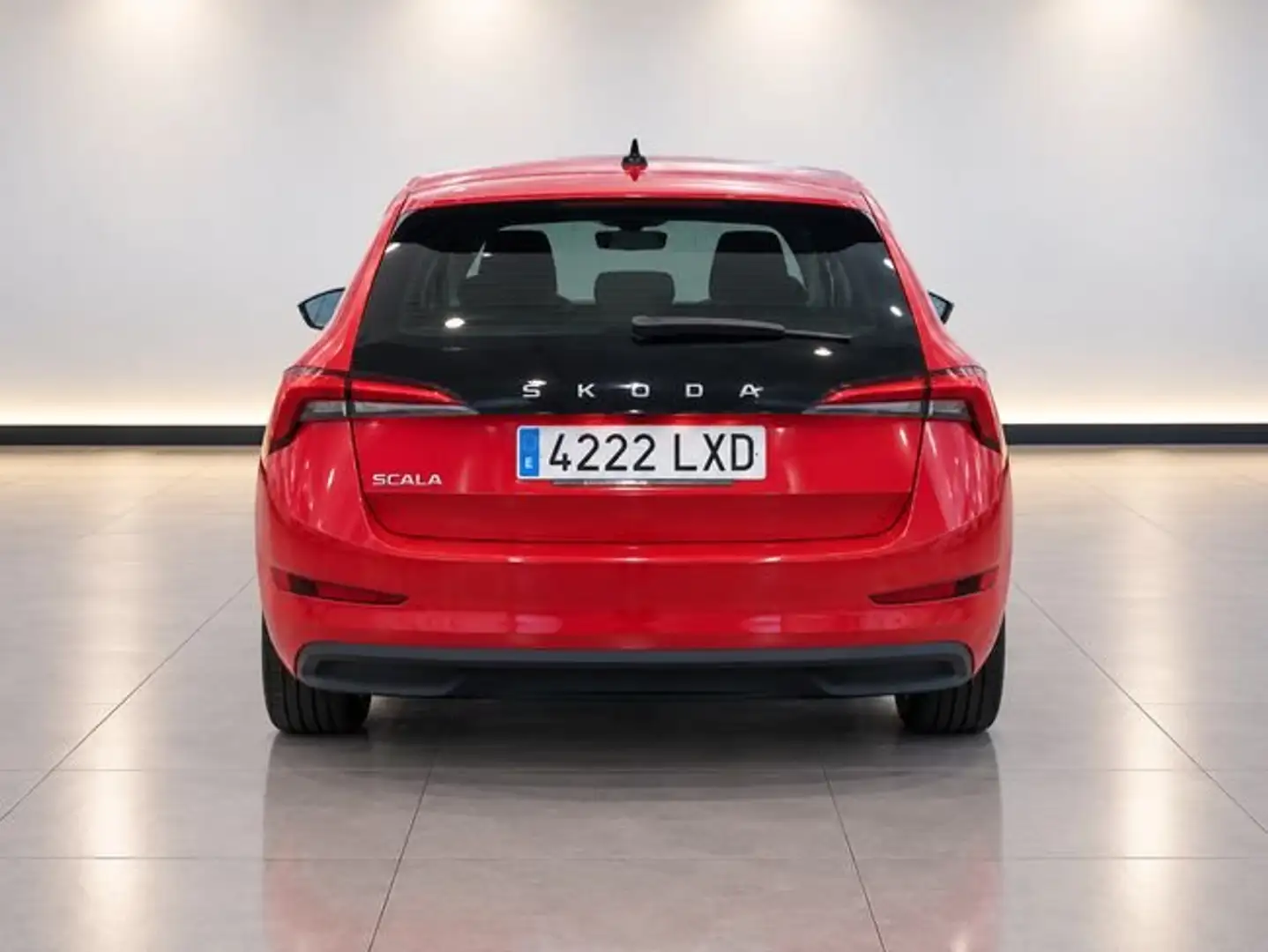 Skoda Scala 1.0 TSI Emotion 81kW Rojo - 2