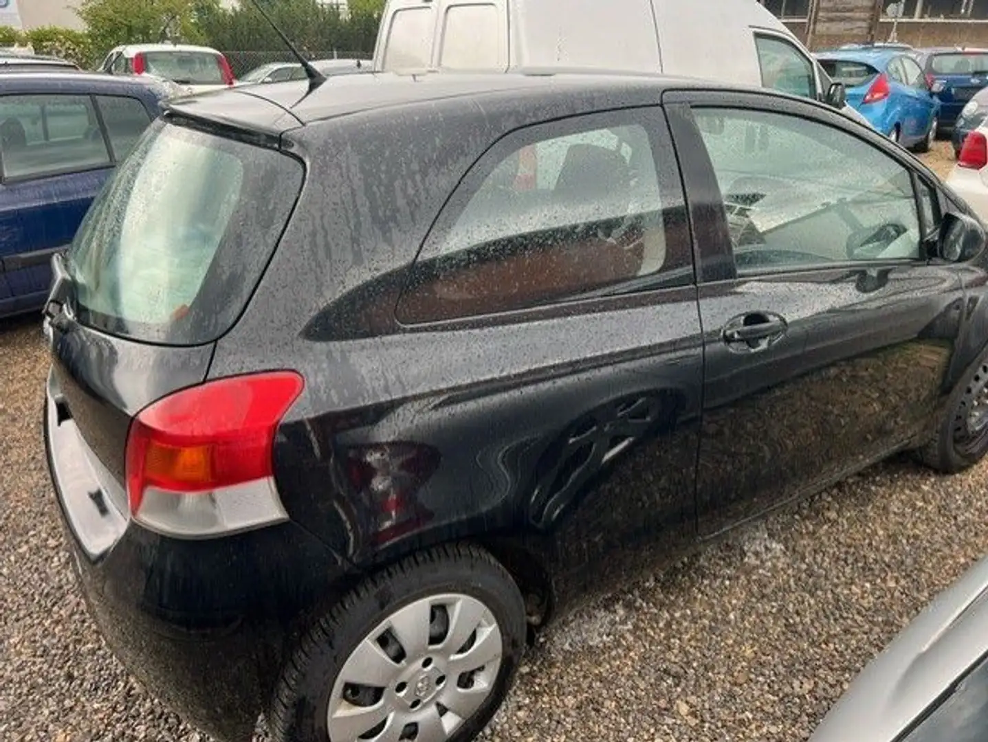 Toyota Yaris Cool*1.3 L Benzin*Klima* Schwarz - 2