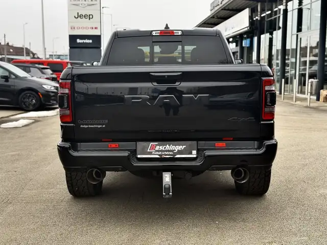 Dodge RAM Quad Cab Laramie Night LKW Ansicht 8