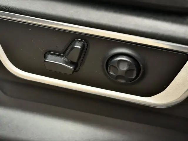 Dodge RAM Quad Cab Laramie Night LKW Ansicht 14