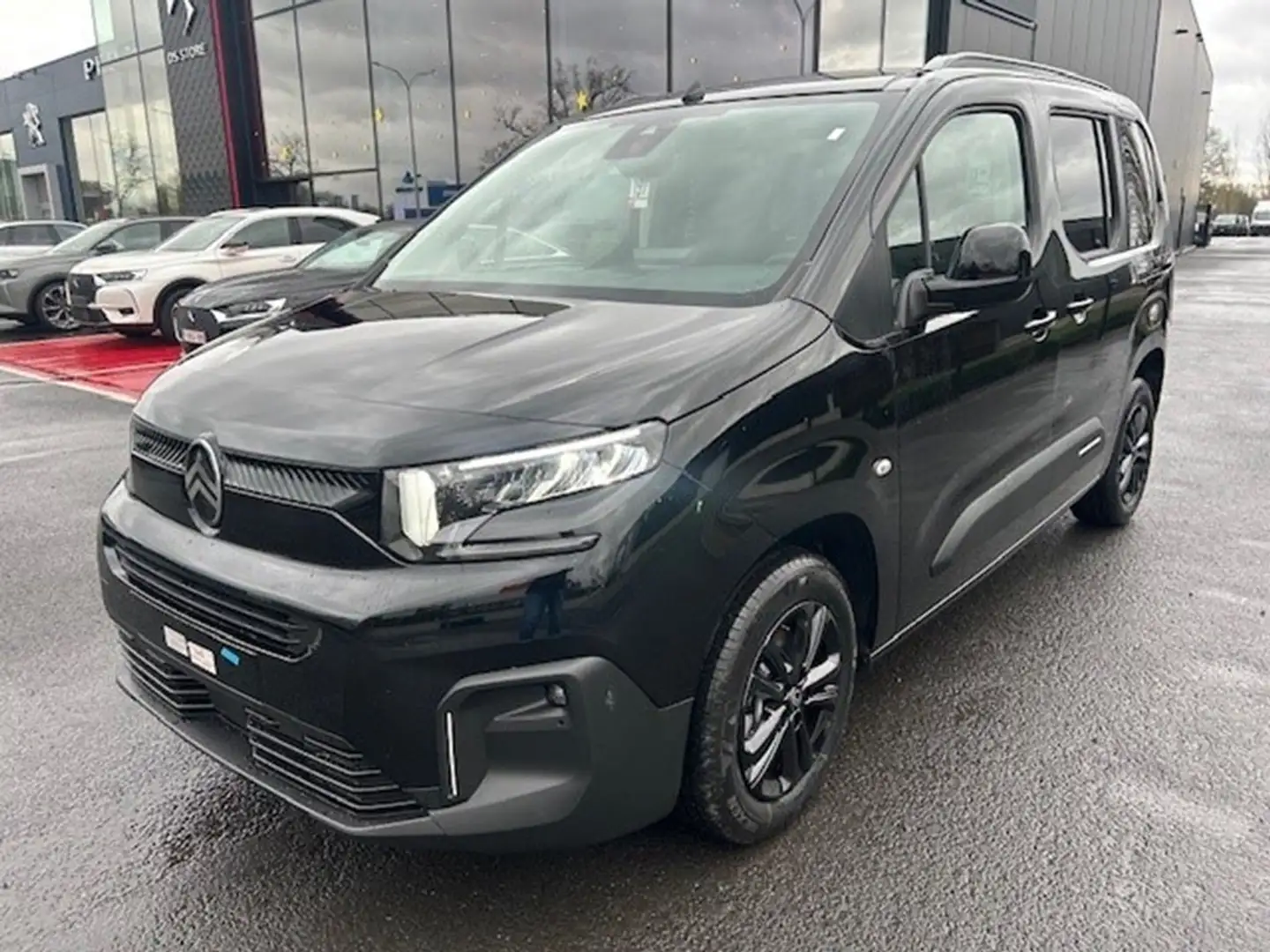 Citroen Berlingo 1.2 Benzine 110pk PLUS Zwart - 1