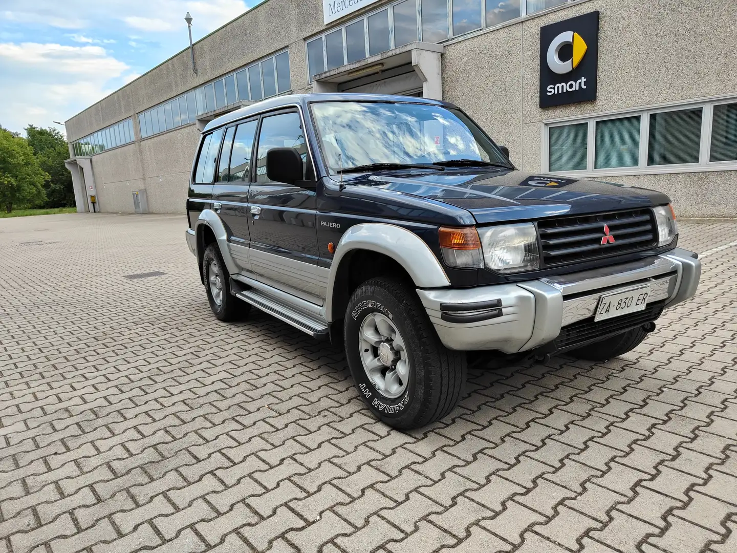 Mitsubishi Pajero Wagon 2.5 TDI GLS Executive Posti 7 Bleu - 1
