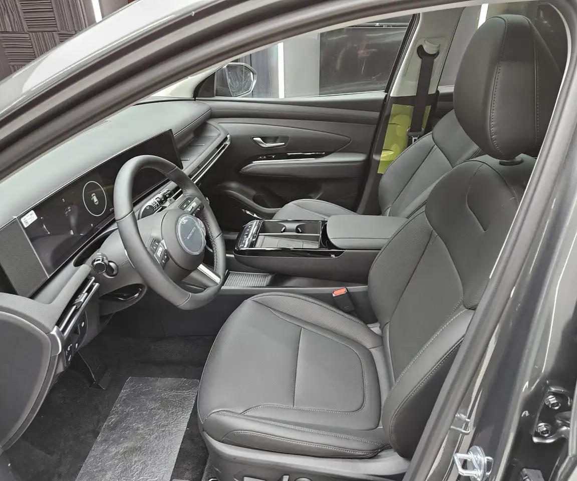 Hyundai TUCSON снимка Hyundai TUCSON