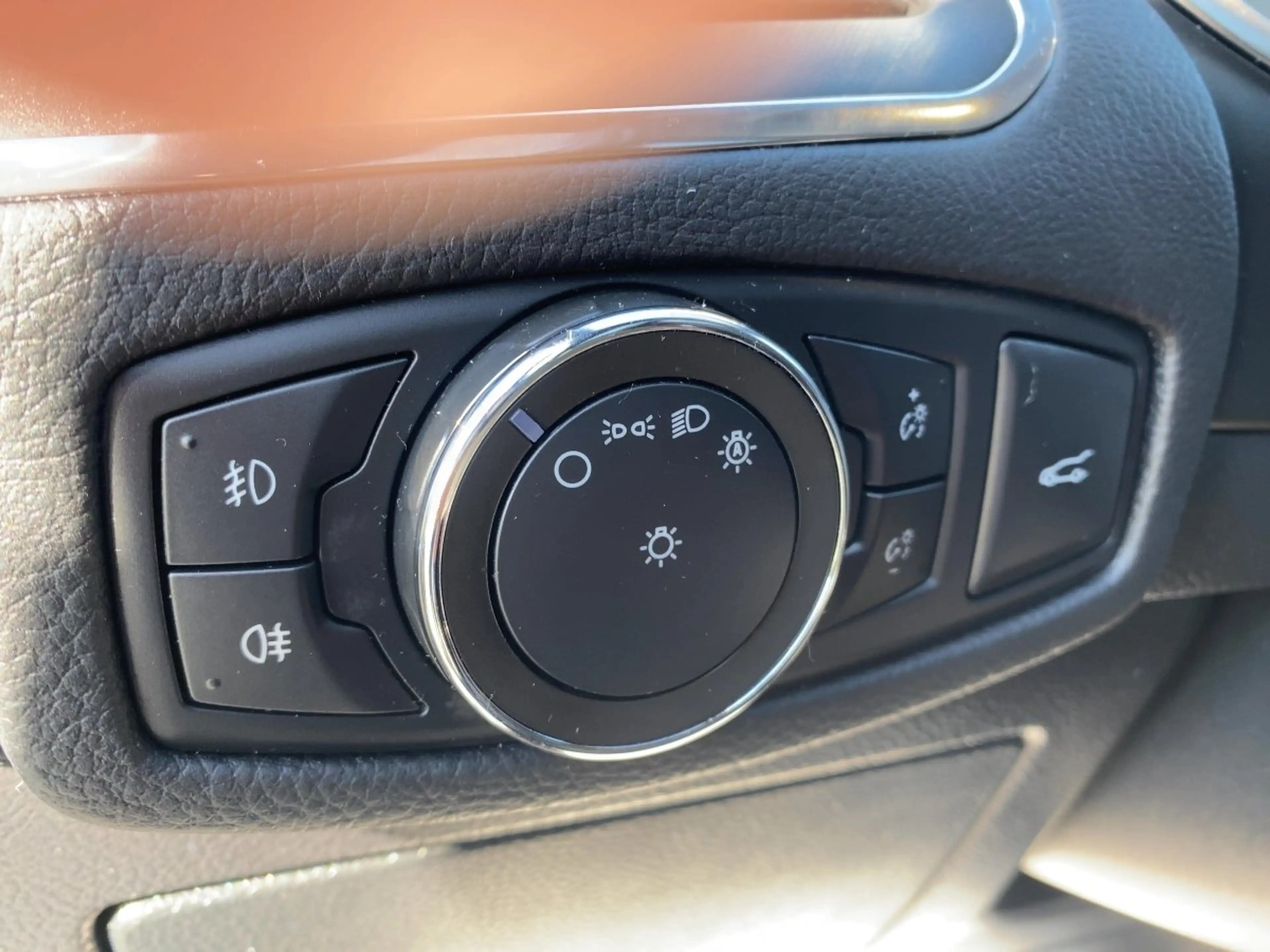 Ford S-Max 2.5 Duratec (FHEV) ST-Line LED*NAVI*SHZ*LM — photo 14
