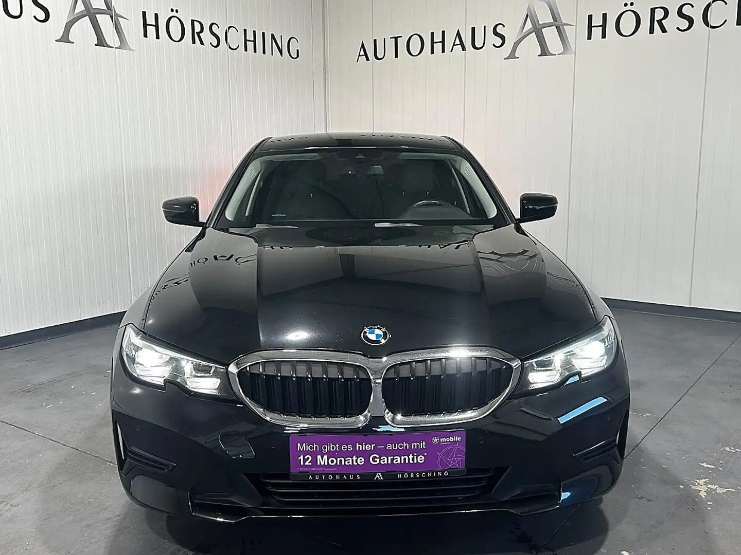 BMW 318 i Aut. Schwarz - 2