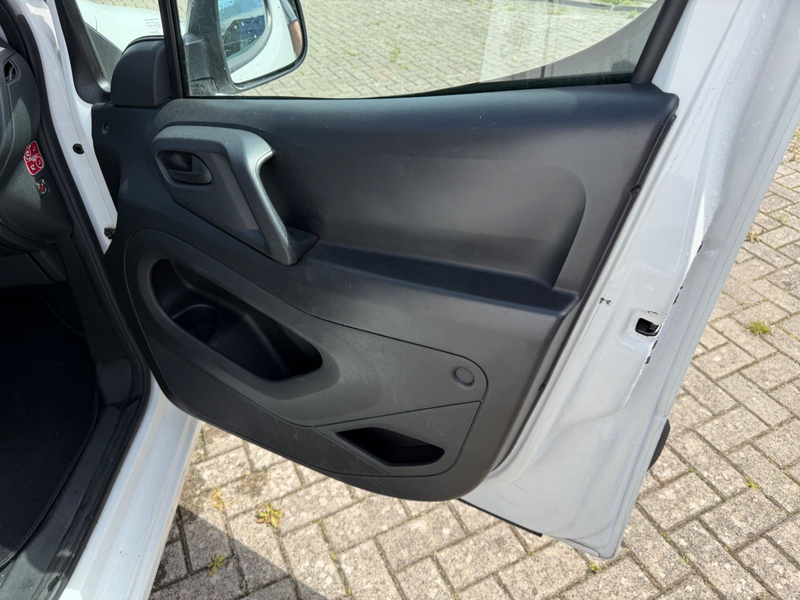 Citroen Berlingo Kasten L1 Proline Klima Kamera Gepflegt — photo 15
