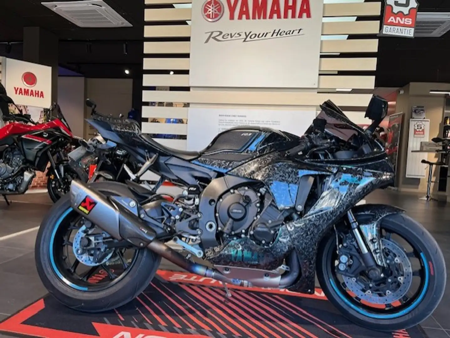 Yamaha YZF 1000 - 1
