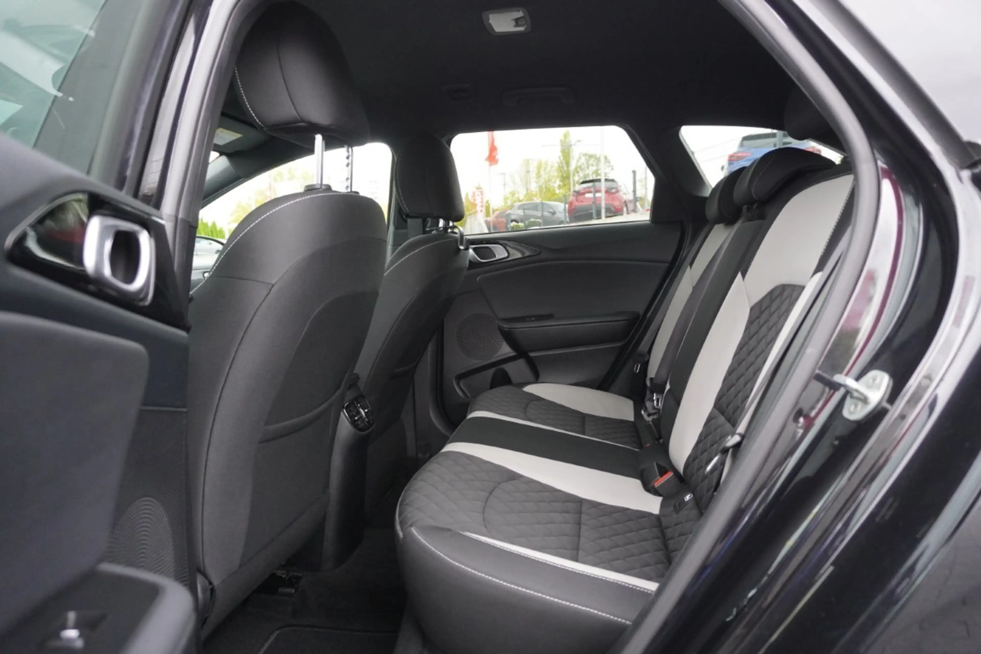 Kia Ceed SW / cee'd SW Ceed SW 1.4 T GDI GT-Line LED ACC Totwinkel Navi — photo 11