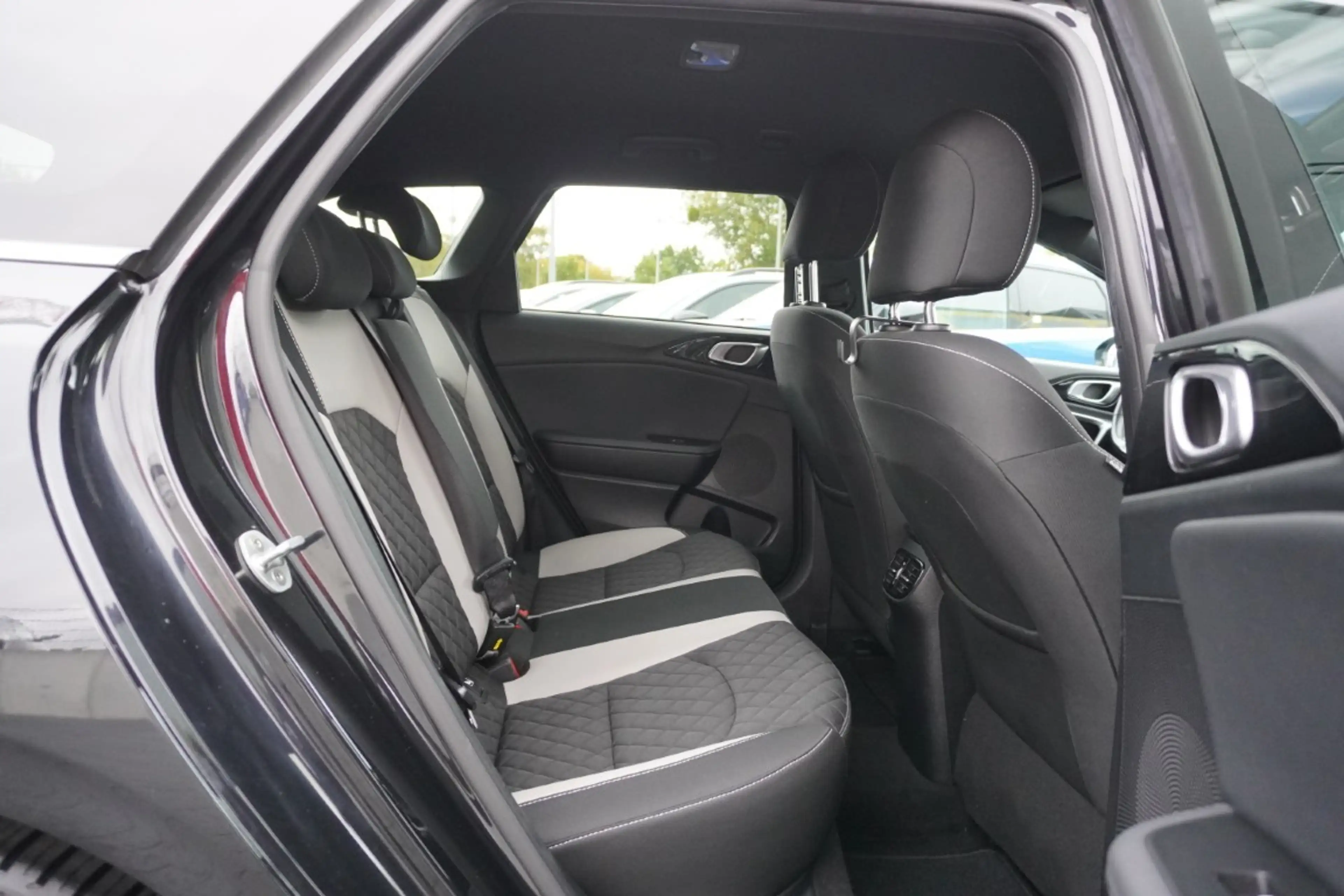 Kia Ceed SW / cee'd SW Ceed SW 1.4 T GDI GT-Line LED ACC Totwinkel Navi — photo 12