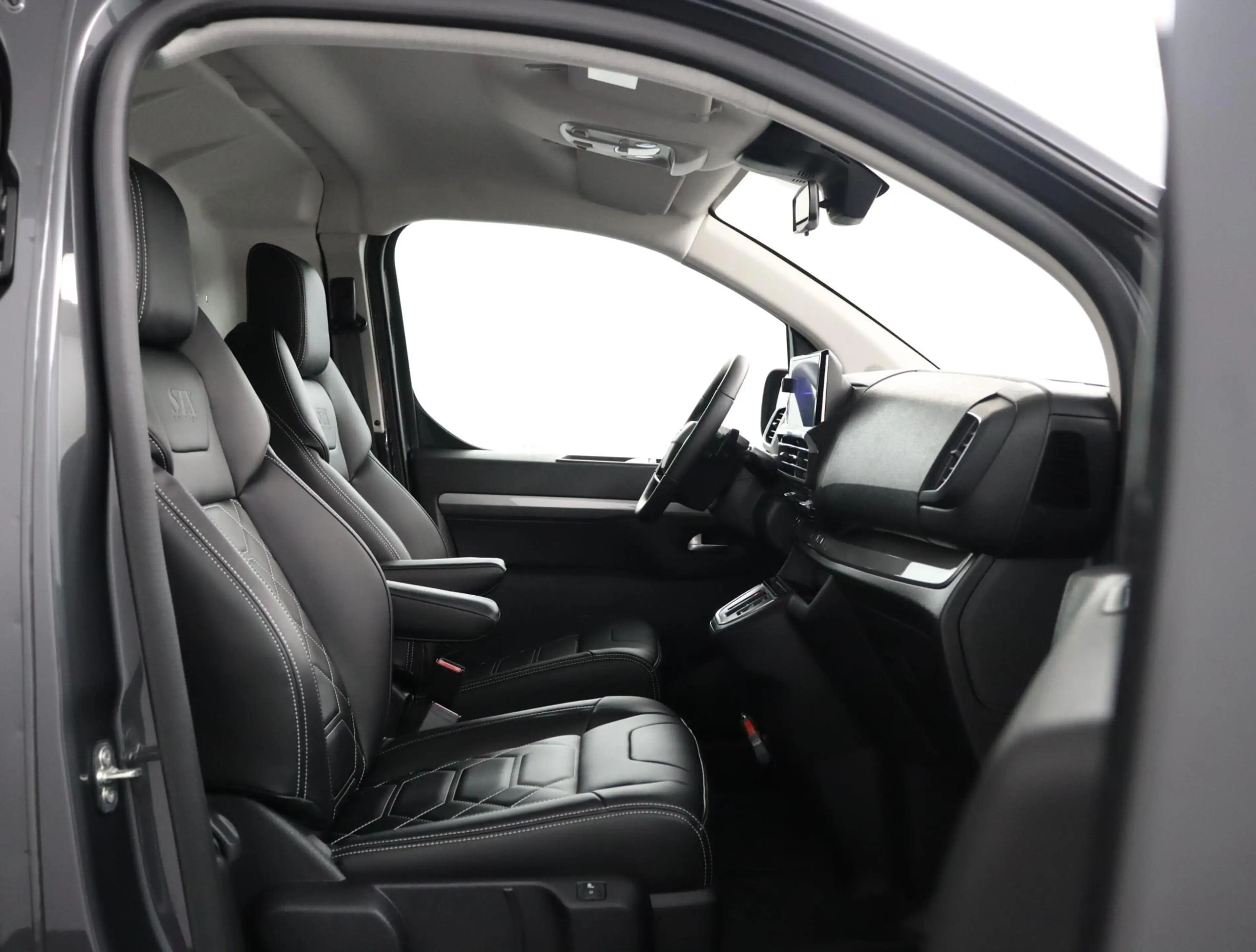 Opel Vivaro-e L3 75 kWh | STX Edition | STX Spoilers | STX Velge — photo 15