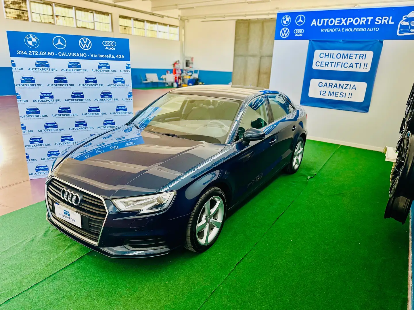 Audi A3 A3 III 2016 Sedan Sedan 30 1.6 tdi Business 116cv Bleu - 1