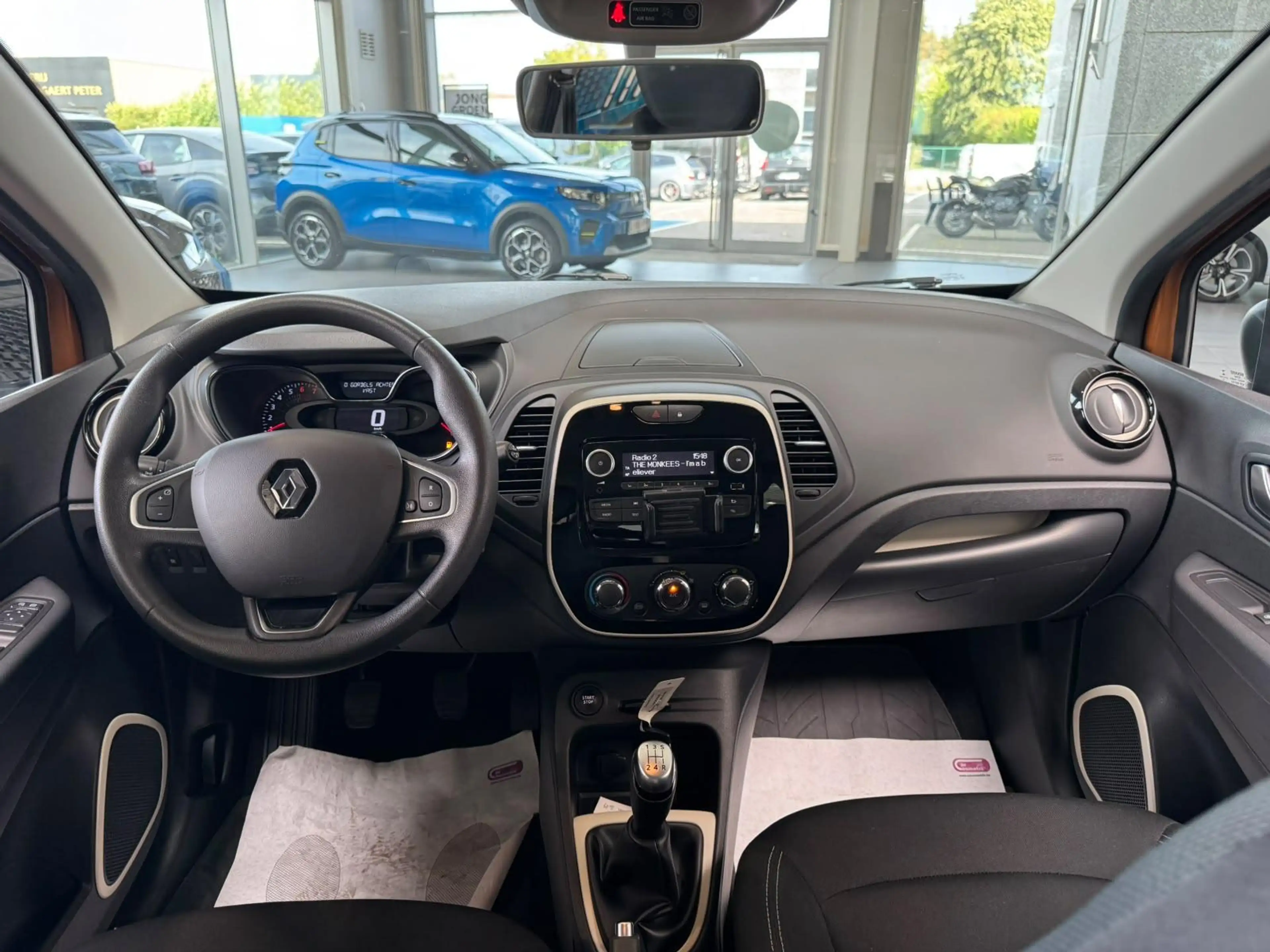 Renault Captur 0.9 TCe ZEN 5d 66kW — photo 8
