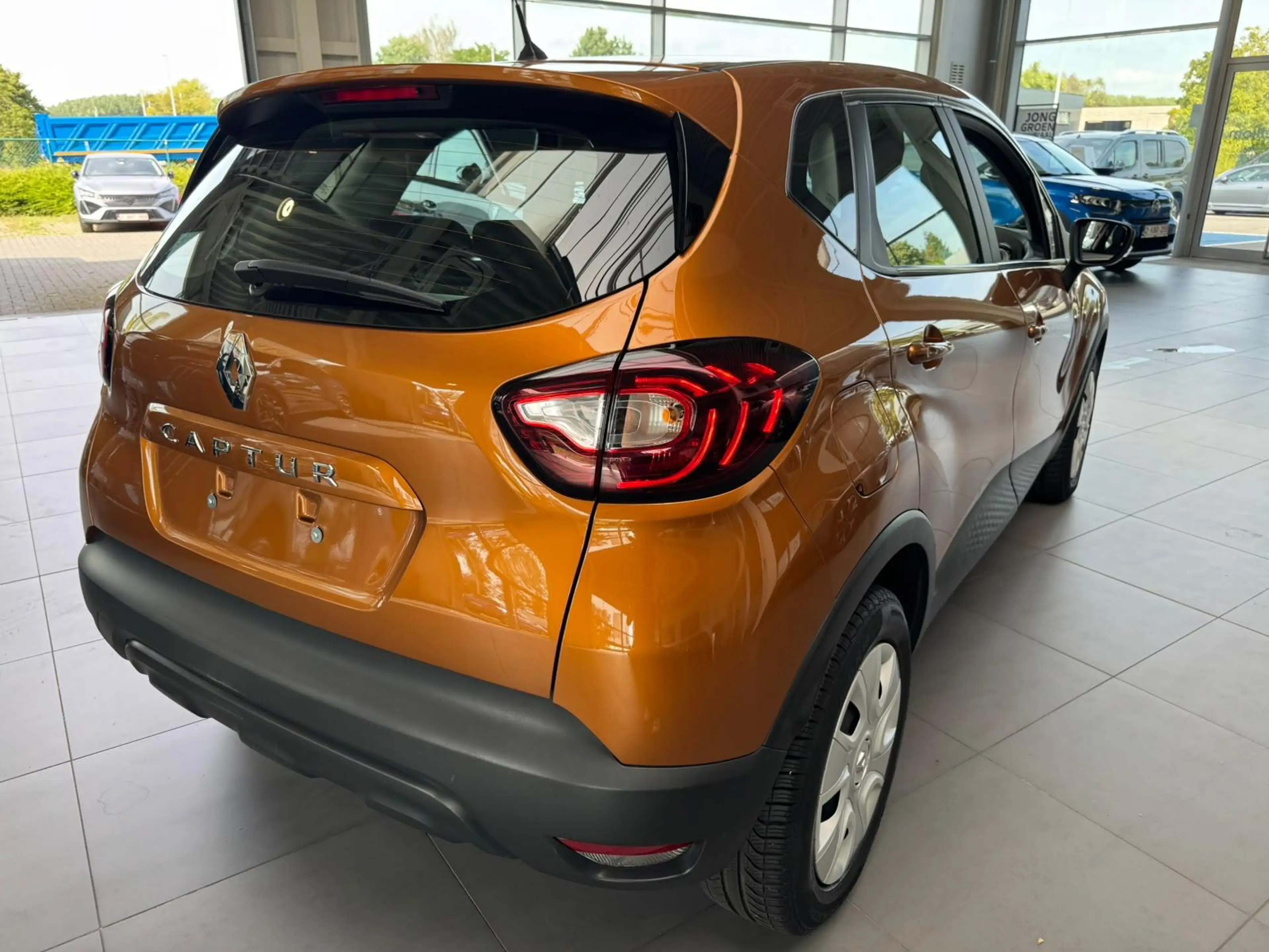 Renault Captur 0.9 TCe ZEN 5d 66kW — photo 5