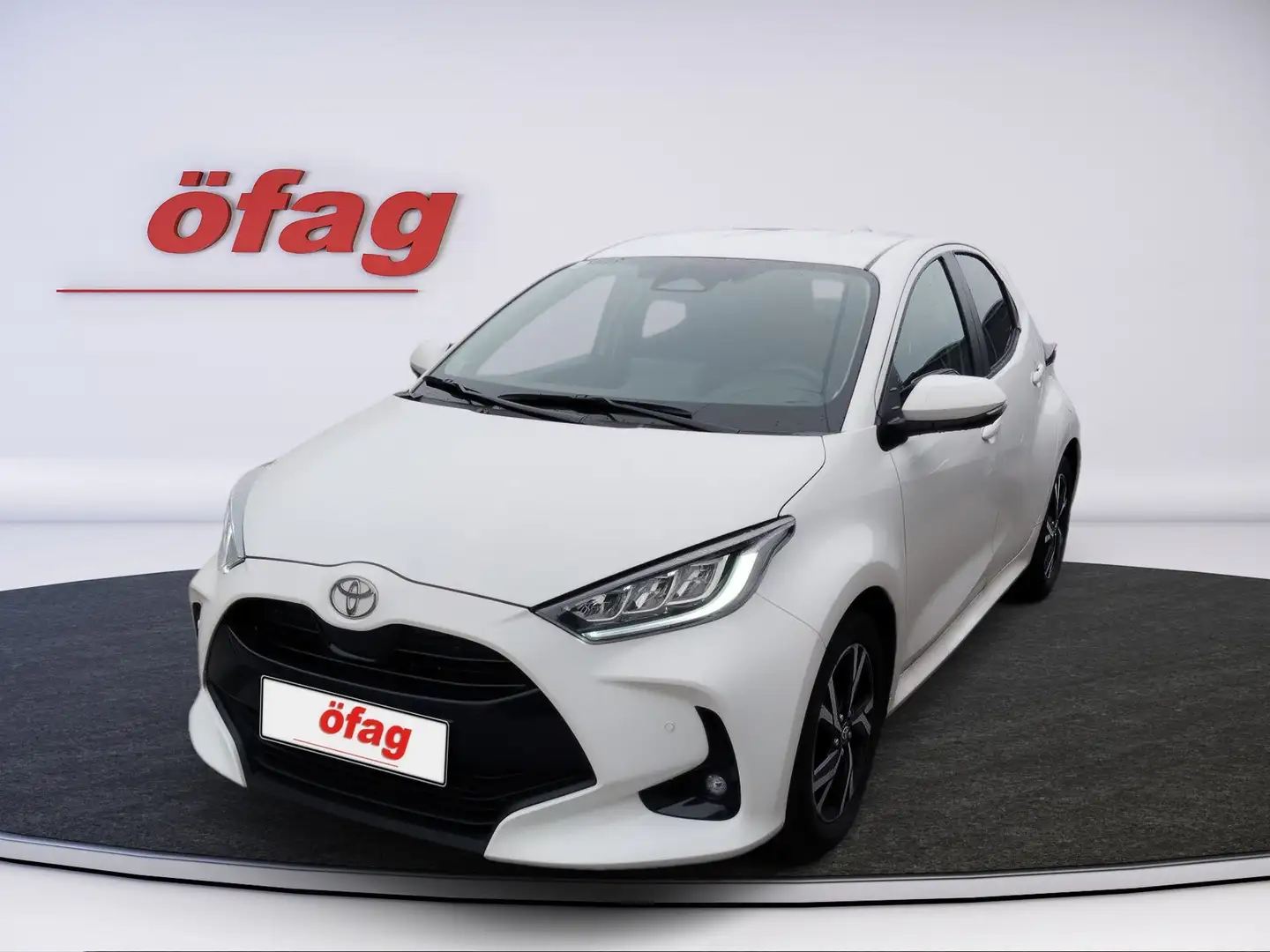 Toyota Yaris 1.5 VVT-i Hybrid Active Drive Blanc - 2