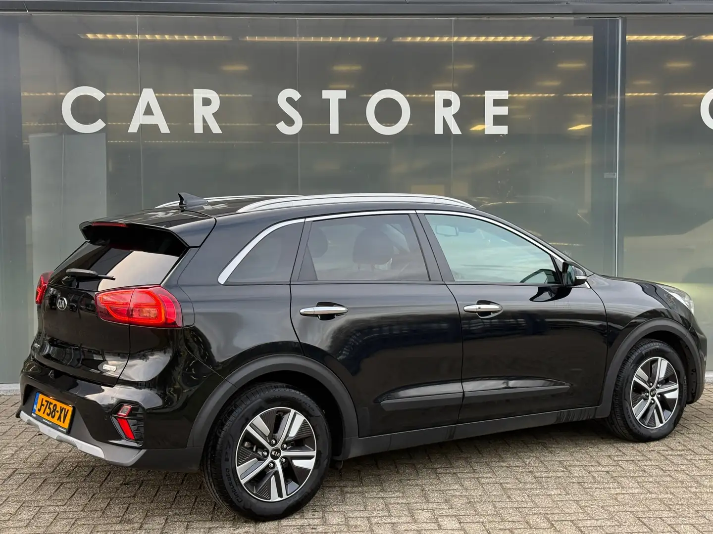 Kia Niro 1.6 GDi Hybrid ExecutiveLine Schuifdak|Stoelventil Zwart - 2