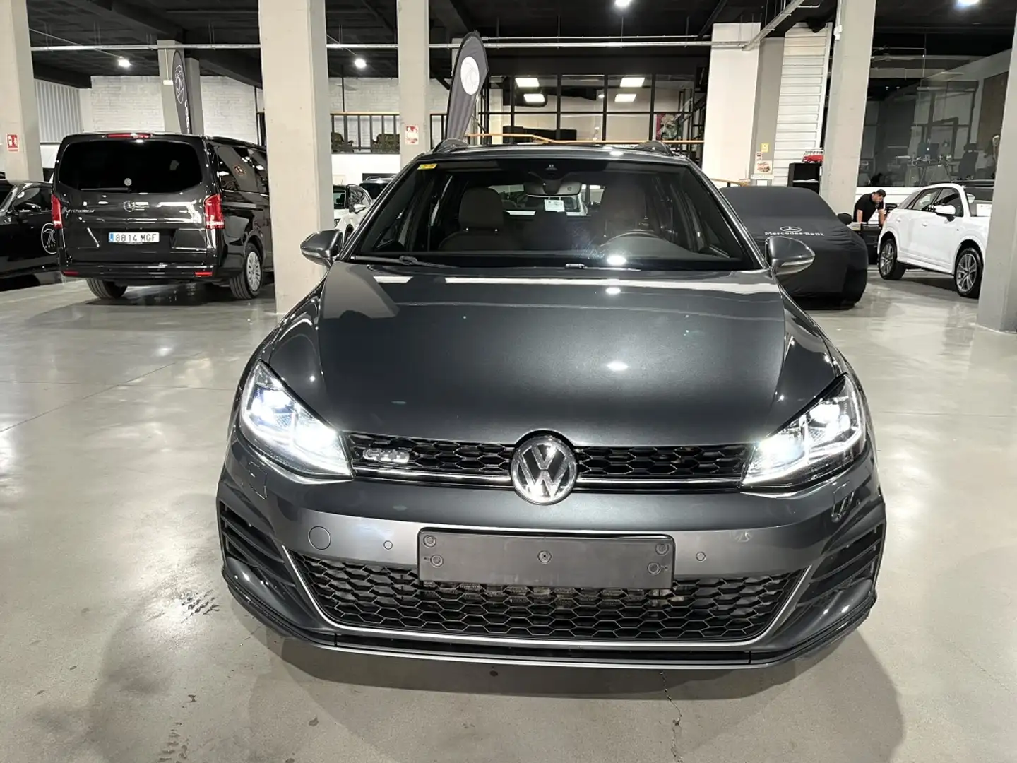 Volkswagen Golf Variant 2.0TDI GTD DSG7 135kW Gris - 2