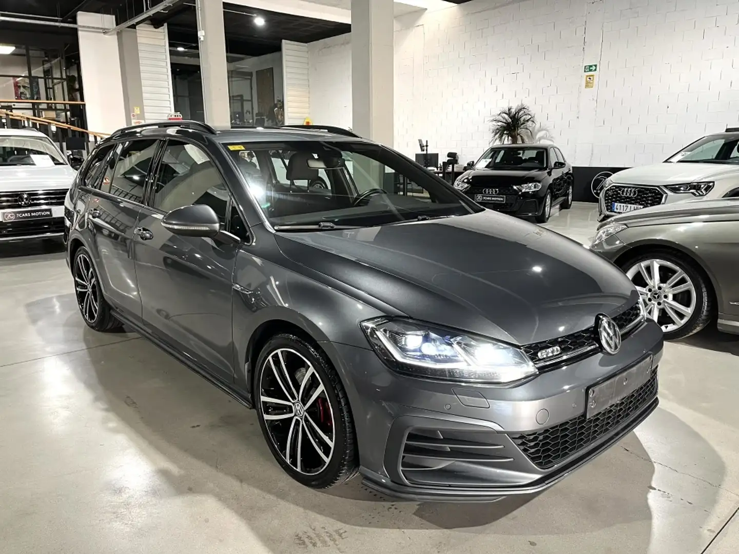 Volkswagen Golf Variant 2.0TDI GTD DSG7 135kW Gris - 1