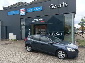 V40 1.5 T2 Edition Geartronic GPF(EU6d-TEMP)