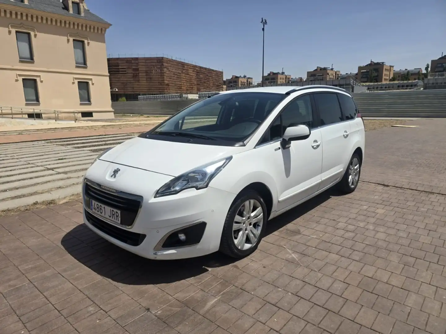 Peugeot 5008 1.2 PureTech S&S Style 7 pl. 130 Blanco - 1