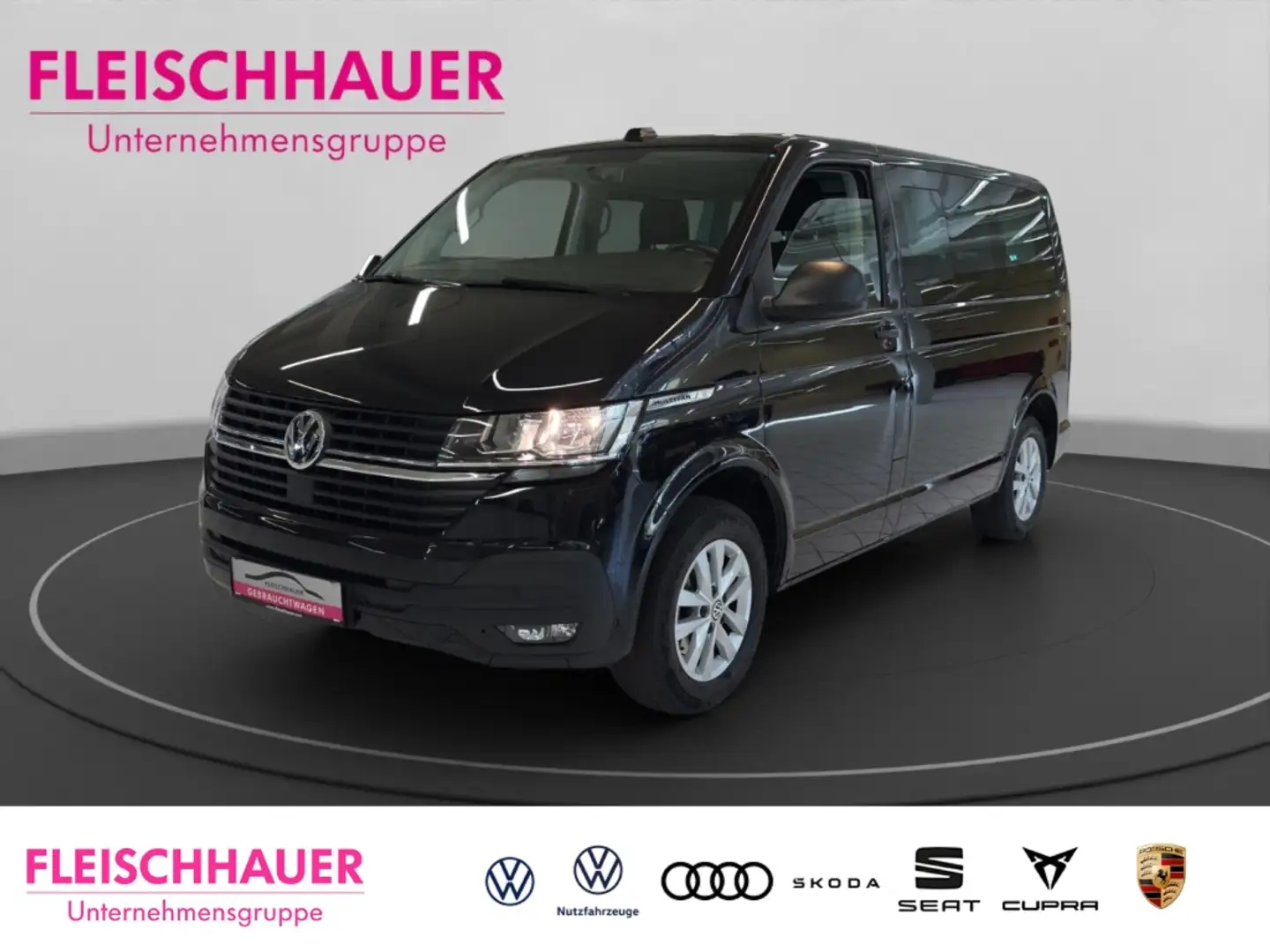 Volkswagen T6.1 Multivan 2.0 TDI Family AHK+PDC+ACC+LM Fekete - 1