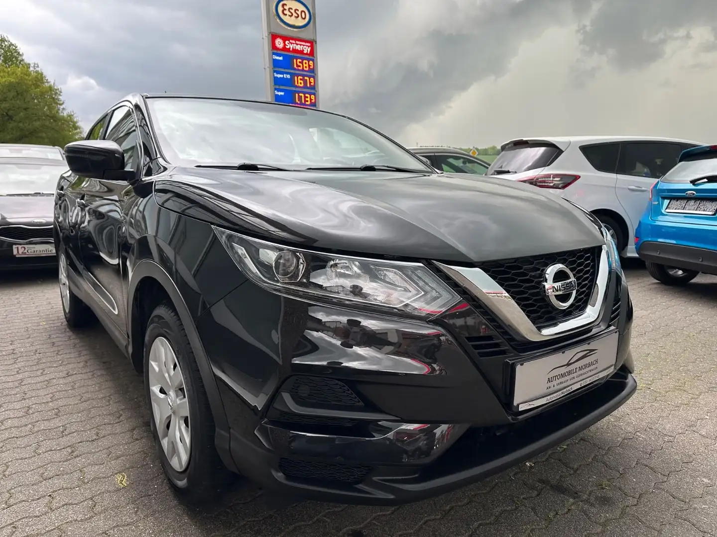 Nissan Qashqai Visia 1.3*KLIMA*LED*1HAND*AHK*EURO6*MFL* Negro - 2