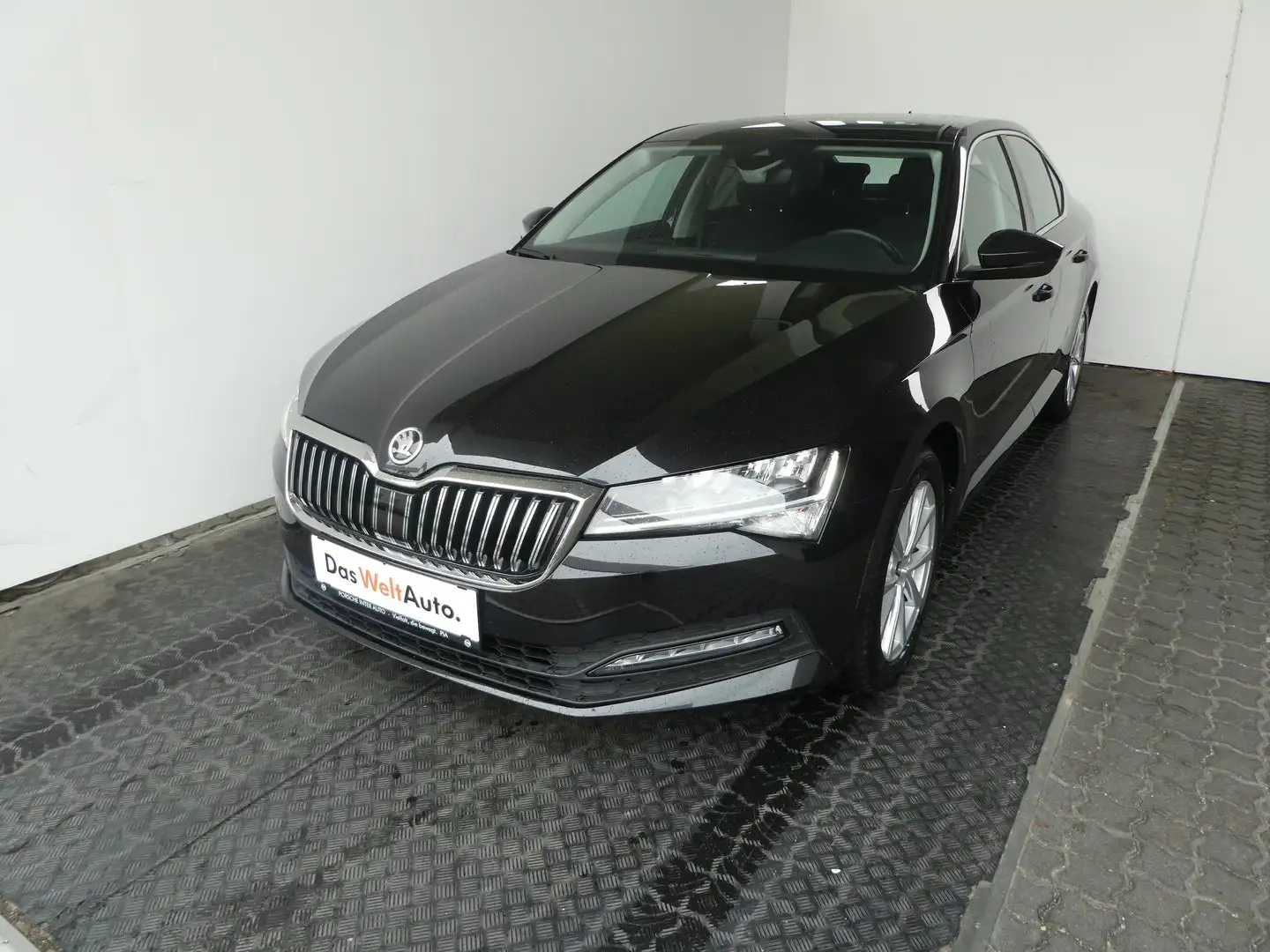Skoda Superb Ambition TDI Noir - 1