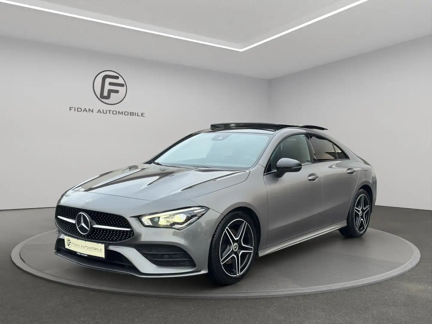 Mercedes-Benz CLA 180 d AMG-LINE|SCHIEBEDACH|CARPLAY|SHZ Grau - 1